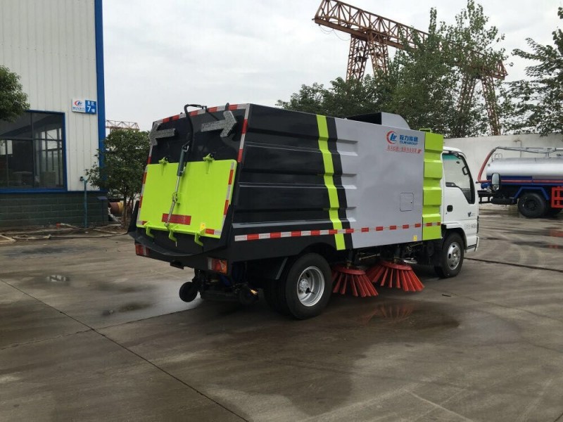 五十鈴3360掃路車(chē) 五十鈴3360掃路車(chē)圖片