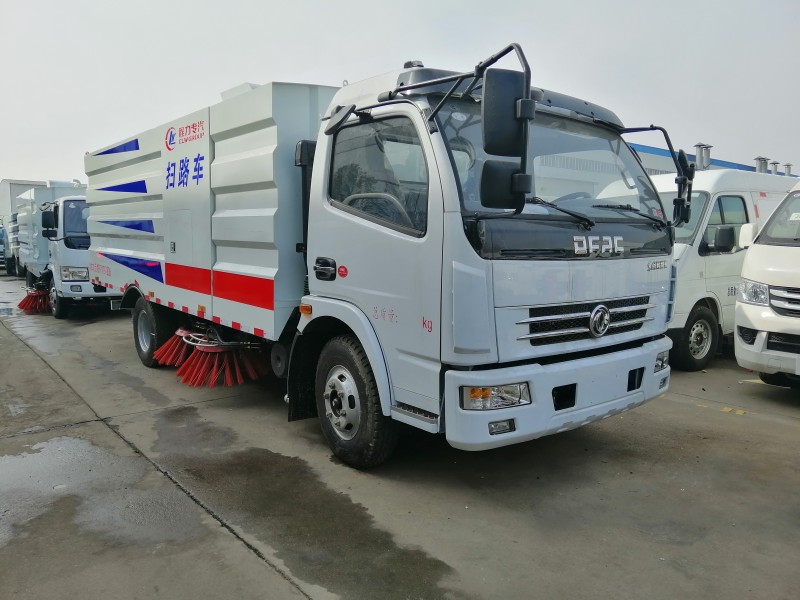 多利卡D7掃路車8噸掃路車 多利卡D7掃路車8噸掃路車圖片