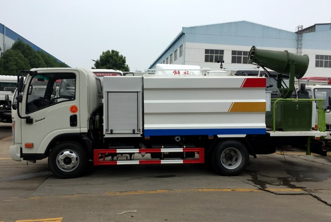 大運多功能環境檢測抑塵車圖片