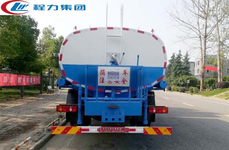 東風御虎T3新款10噸灑水車