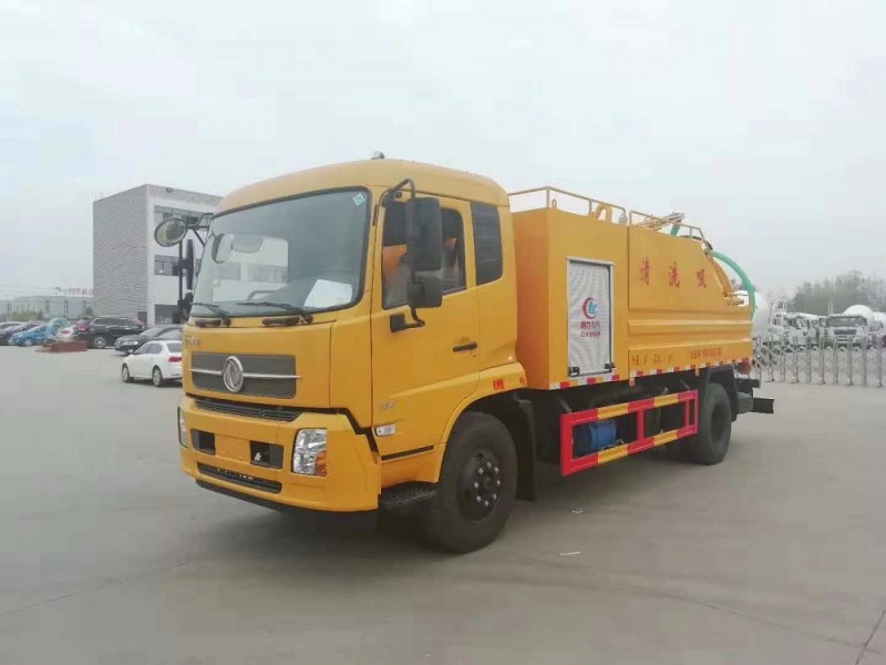 天錦清洗12方吸污車