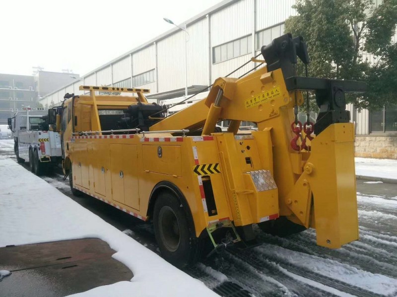 解放單橋拖吊聯(lián)體(一托一)清障車