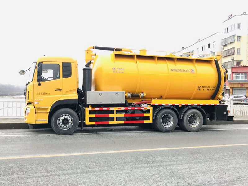東風天龍清洗吸污車圖片
