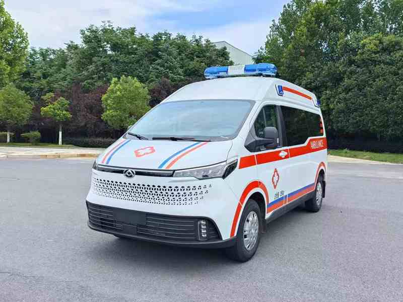 大通V70中軸中頂救護車