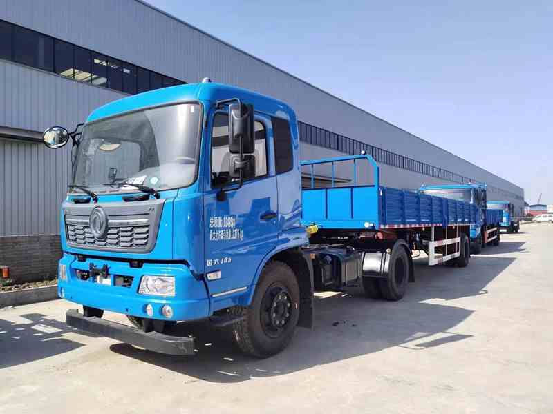 東風天錦半掛教練車