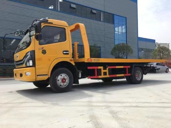 東風(fēng)我利卡D7一拖二清障車(chē)